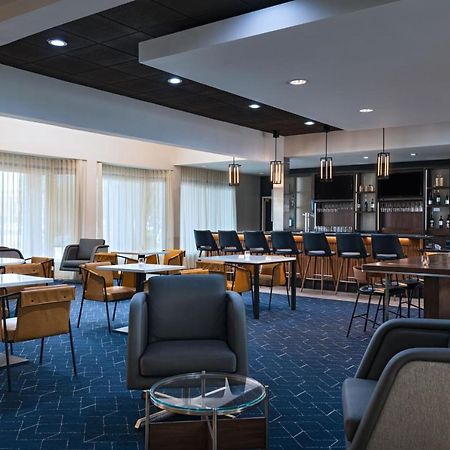 Courtyard By Marriott San Antonio Airport Hotel Exterior photo